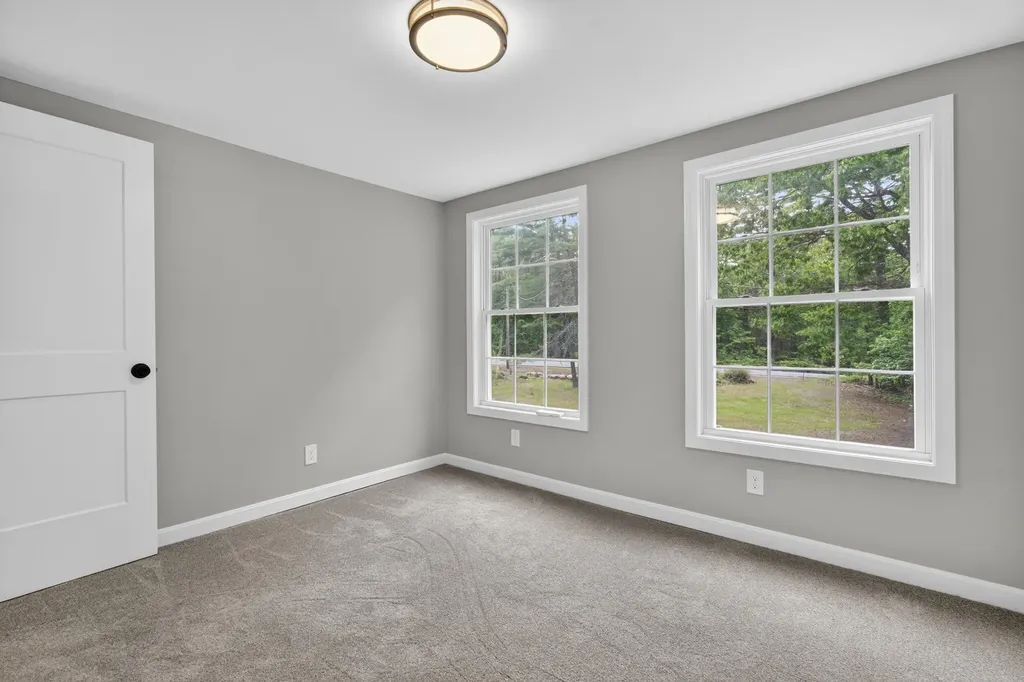 528 Sebago Road Naples ME 04055