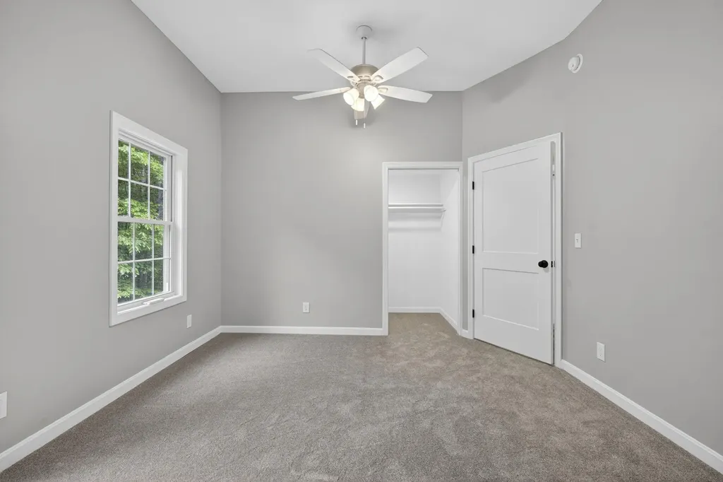 528 Sebago Road Naples ME 04055