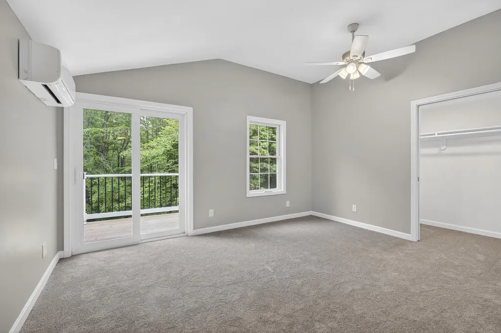 528 Sebago Road Naples ME 04055