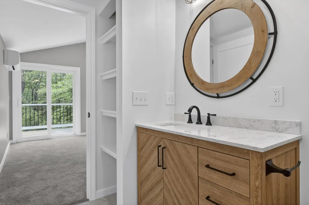 528 Sebago Road Naples ME 04055