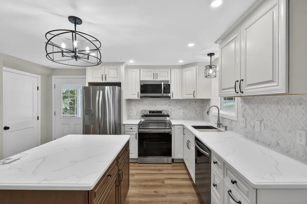 528 Sebago Road Naples ME 04055