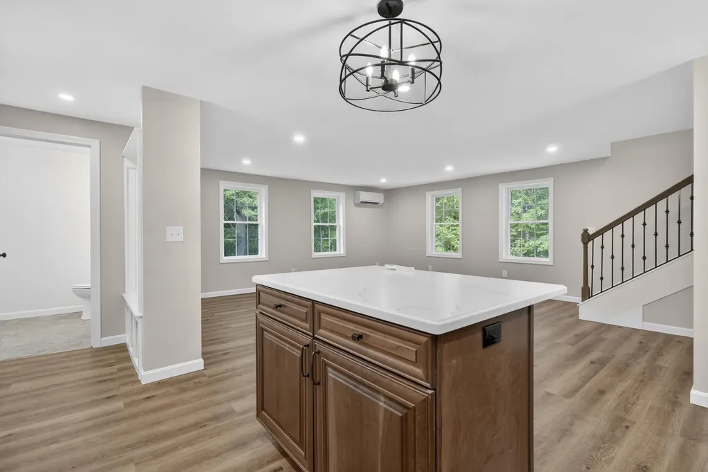 528 Sebago Road Naples ME 04055