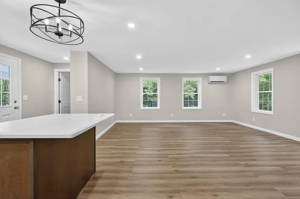 528 Sebago Road Naples ME 04055