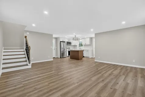528 Sebago Road Naples ME 04055
