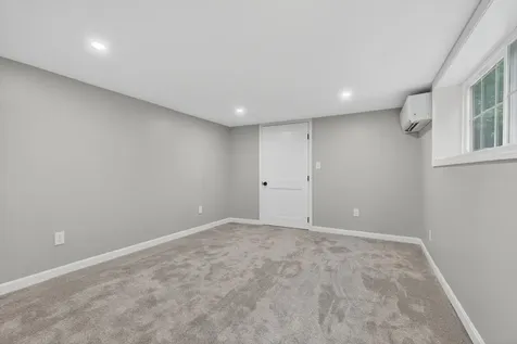 528 Sebago Road Naples ME 04055
