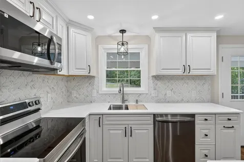 528 Sebago Road Naples ME 04055
