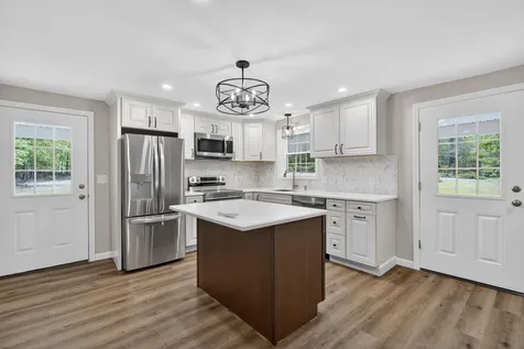 528 Sebago Road Naples ME 04055