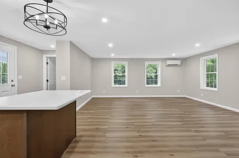 528 Sebago Road Naples ME 04055