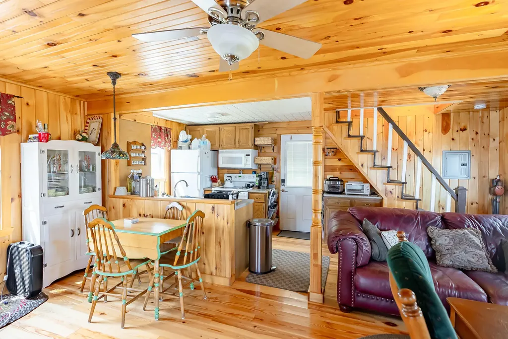 15 Laaperi Lane Greene ME 04236