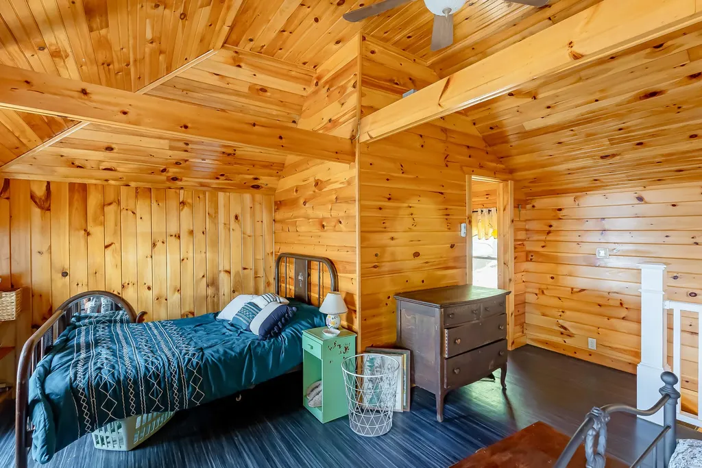 15 Laaperi Lane Greene ME 04236