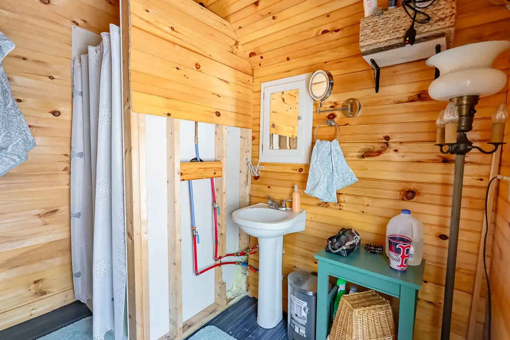 15 Laaperi Lane Greene ME 04236