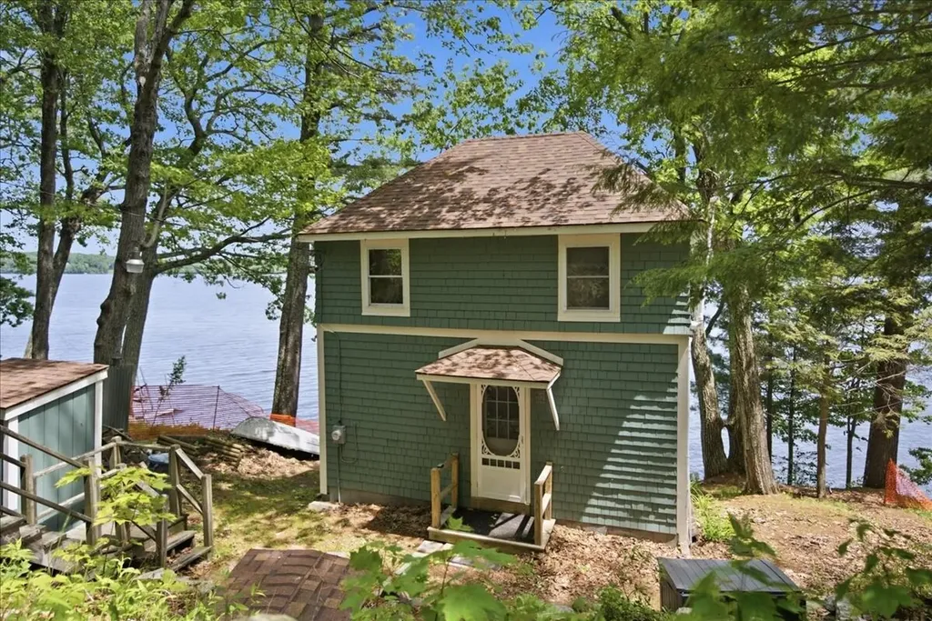15 Laaperi Lane Greene ME 04236