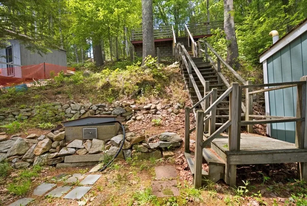15 Laaperi Lane Greene ME 04236