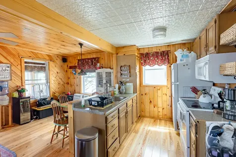 15 Laaperi Lane Greene ME 04236