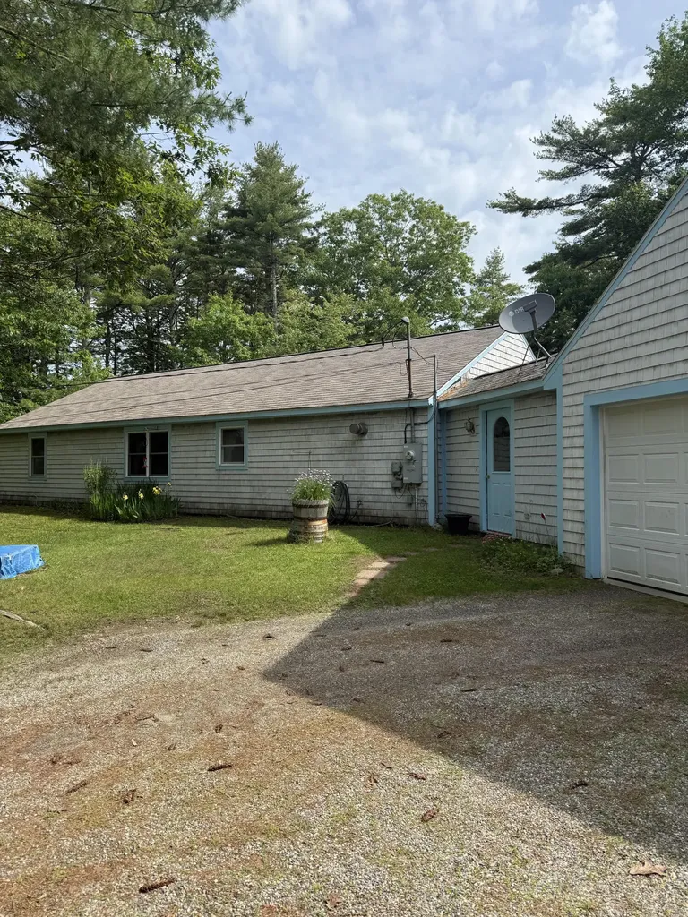 56 Gross Neck Road Waldoboro ME 04572