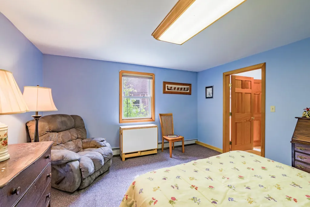 56 Gross Neck Road Waldoboro ME 04572