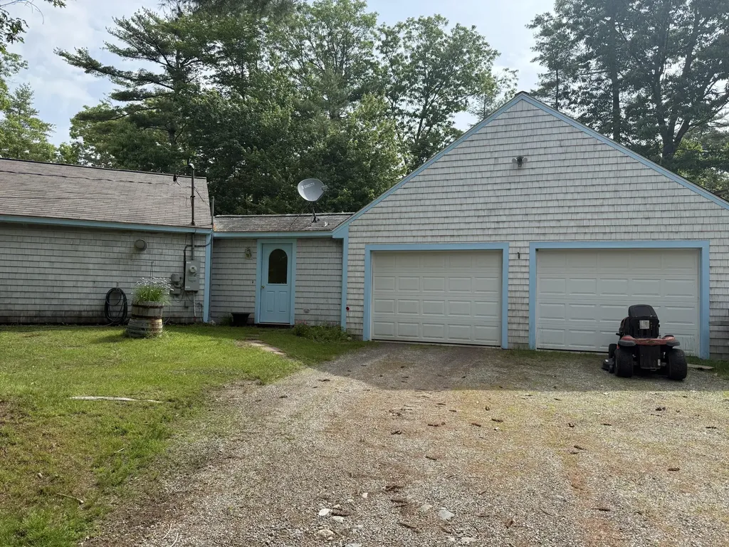56 Gross Neck Road Waldoboro ME 04572