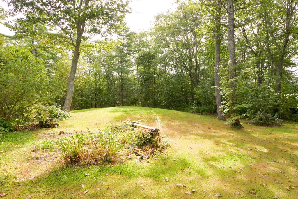 56 Gross Neck Road Waldoboro ME 04572