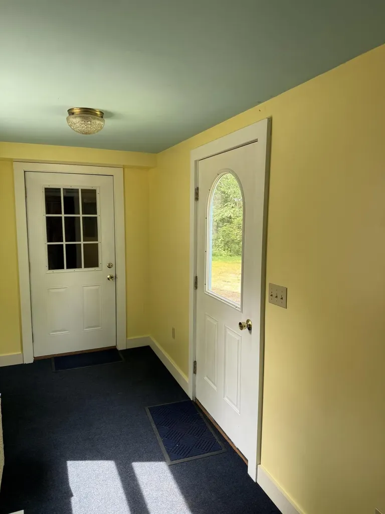 56 Gross Neck Road Waldoboro ME 04572