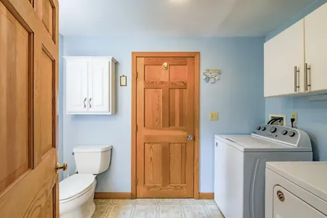 56 Gross Neck Road Waldoboro ME 04572