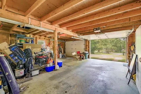 56 Gross Neck Road Waldoboro ME 04572