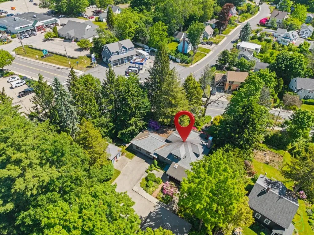 52 Whipple Road Kittery ME 03904