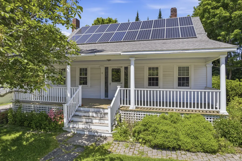8 Mills Road Newcastle ME 04553