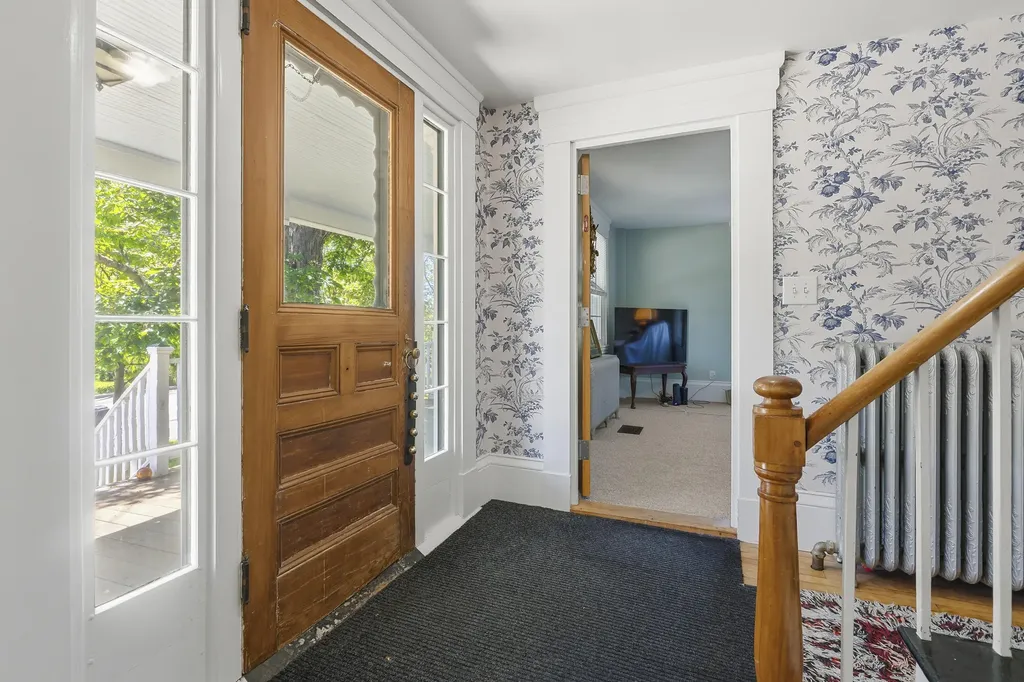 8 Mills Road Newcastle ME 04553