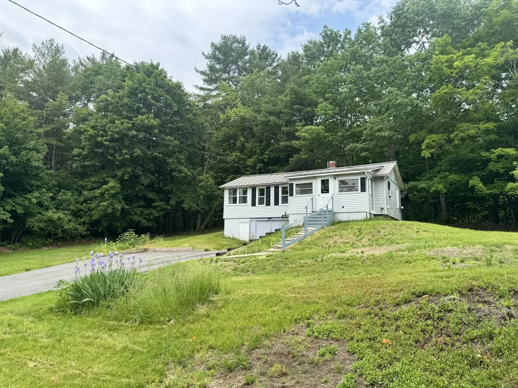 14 Lynn Road Augusta ME 04330