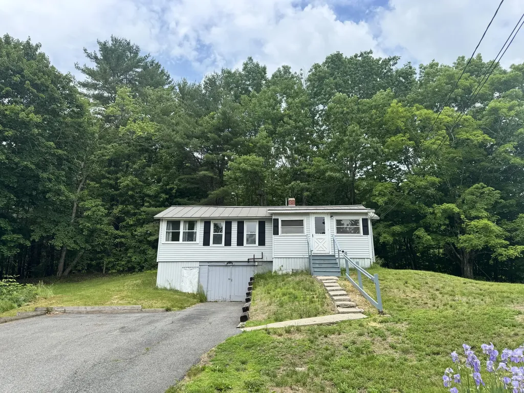 14 Lynn Road Augusta ME 04330