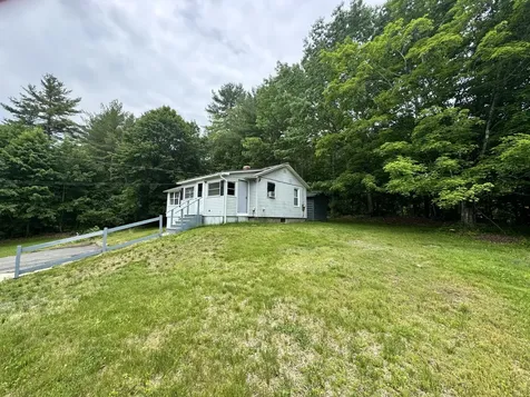 14 Lynn Road Augusta ME 04330