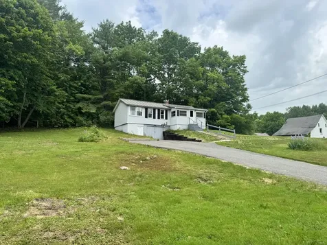 14 Lynn Road Augusta ME 04330