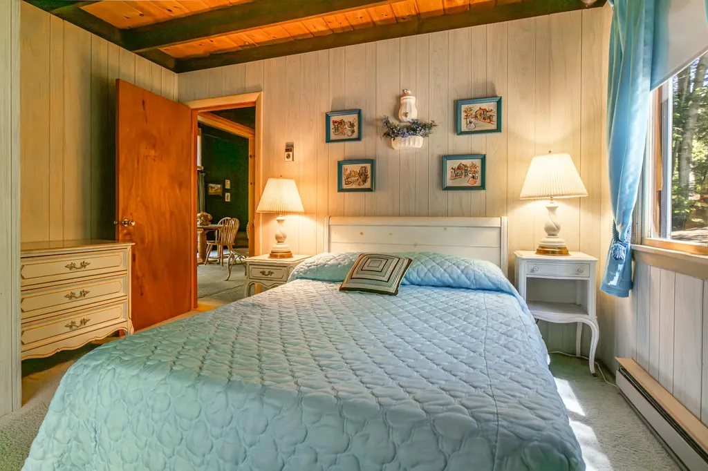 121 Ridgeway Circle Waterboro ME 04061