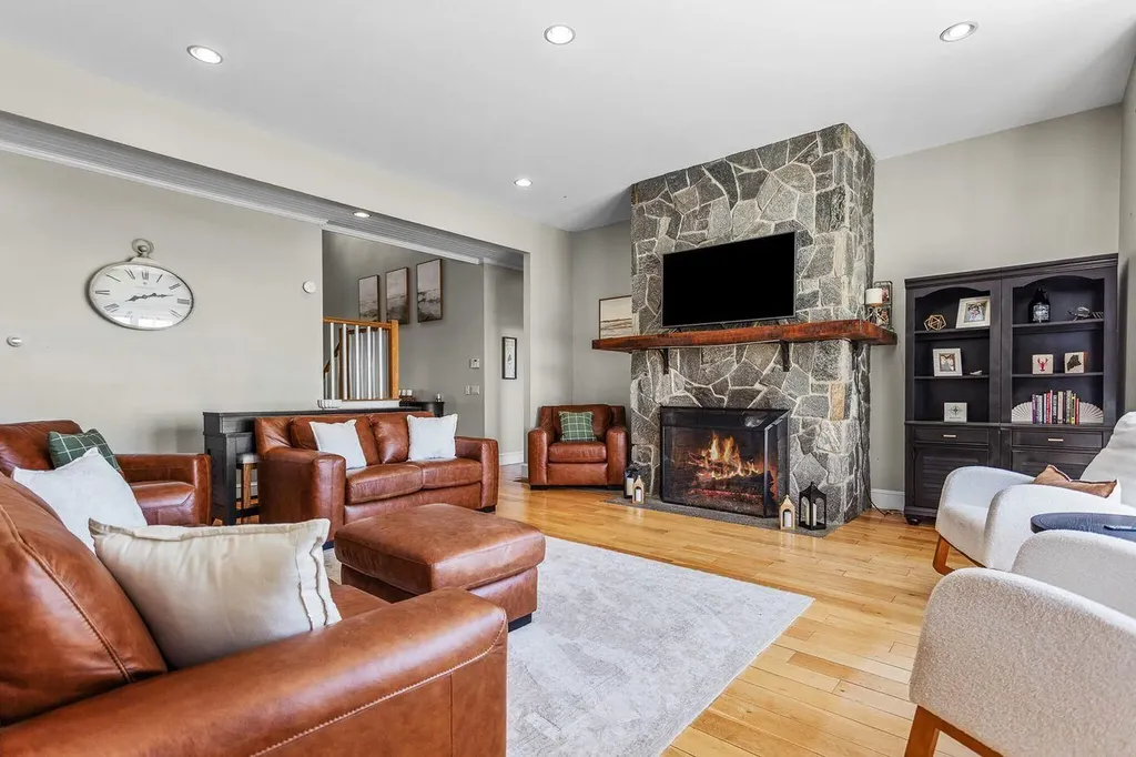 25 Browns Avenue Sedgwick ME 04676