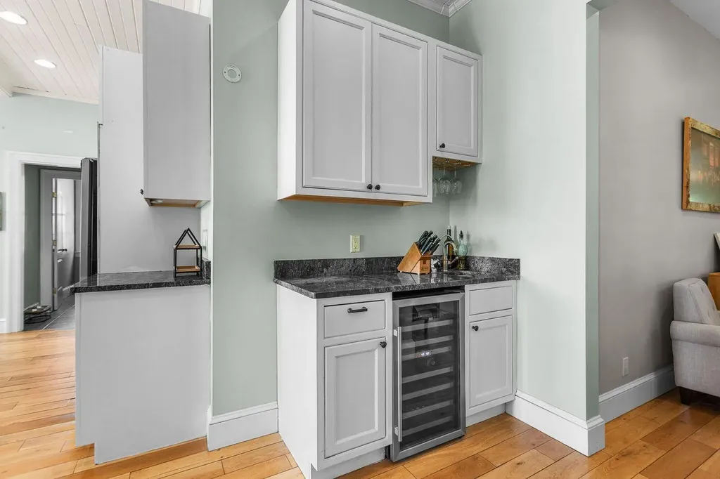 25 Browns Avenue Sedgwick ME 04676