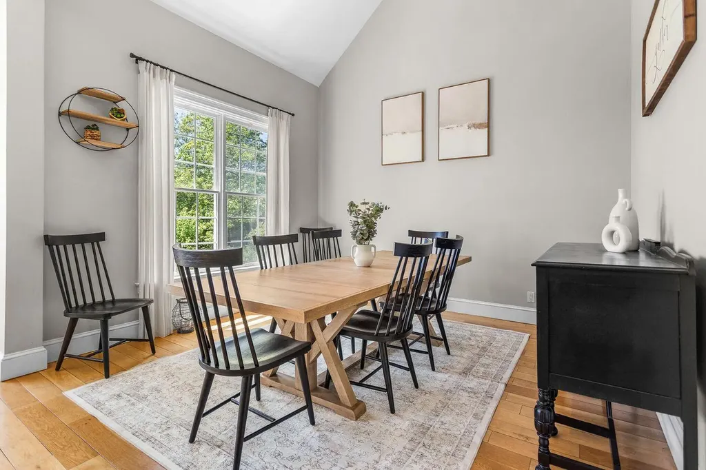 25 Browns Avenue Sedgwick ME 04676