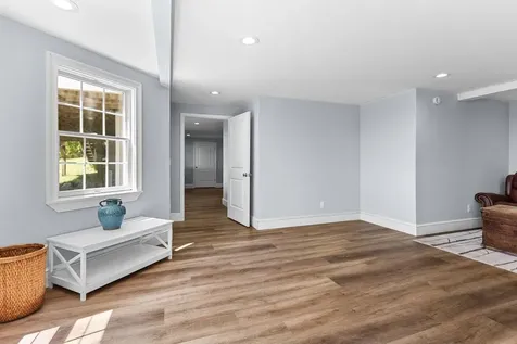 25 Browns Avenue Sedgwick ME 04676