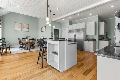 25 Browns Avenue Sedgwick ME 04676