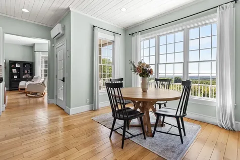 25 Browns Avenue Sedgwick ME 04676