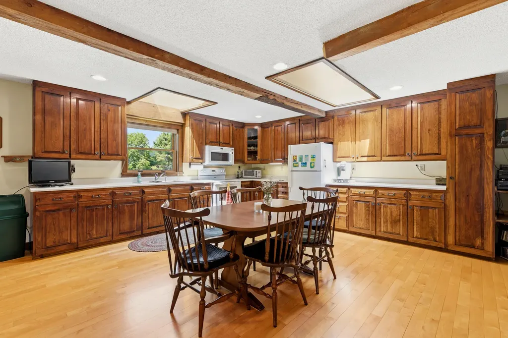 501 Mere Point Road Brunswick ME 04011