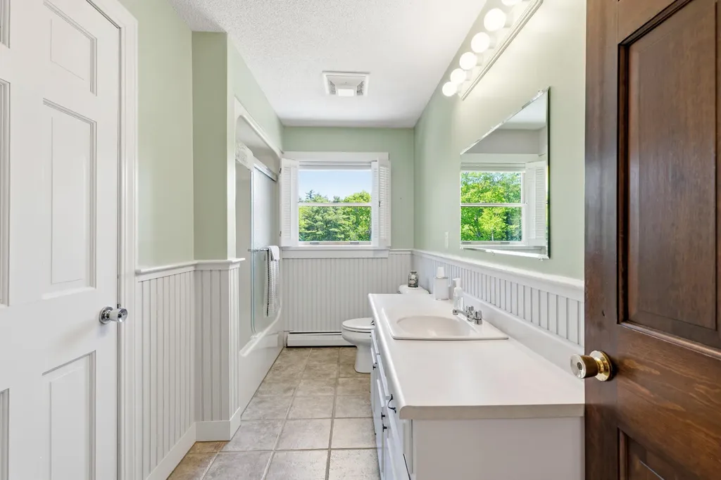 501 Mere Point Road Brunswick ME 04011