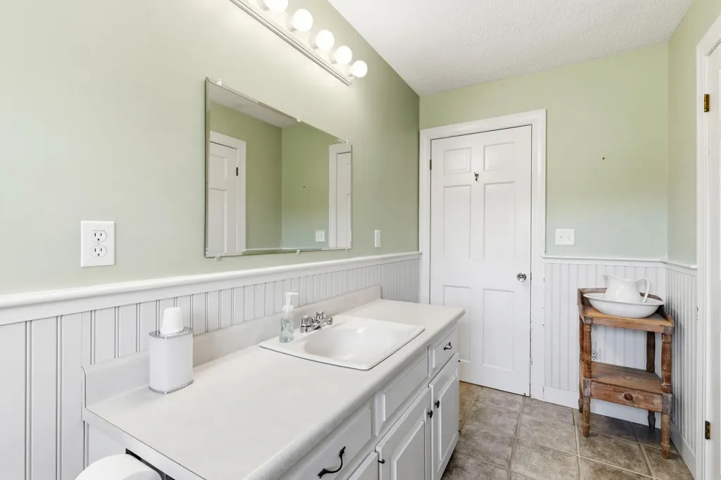 501 Mere Point Road Brunswick ME 04011