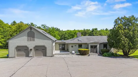 501 Mere Point Road Brunswick ME 04011