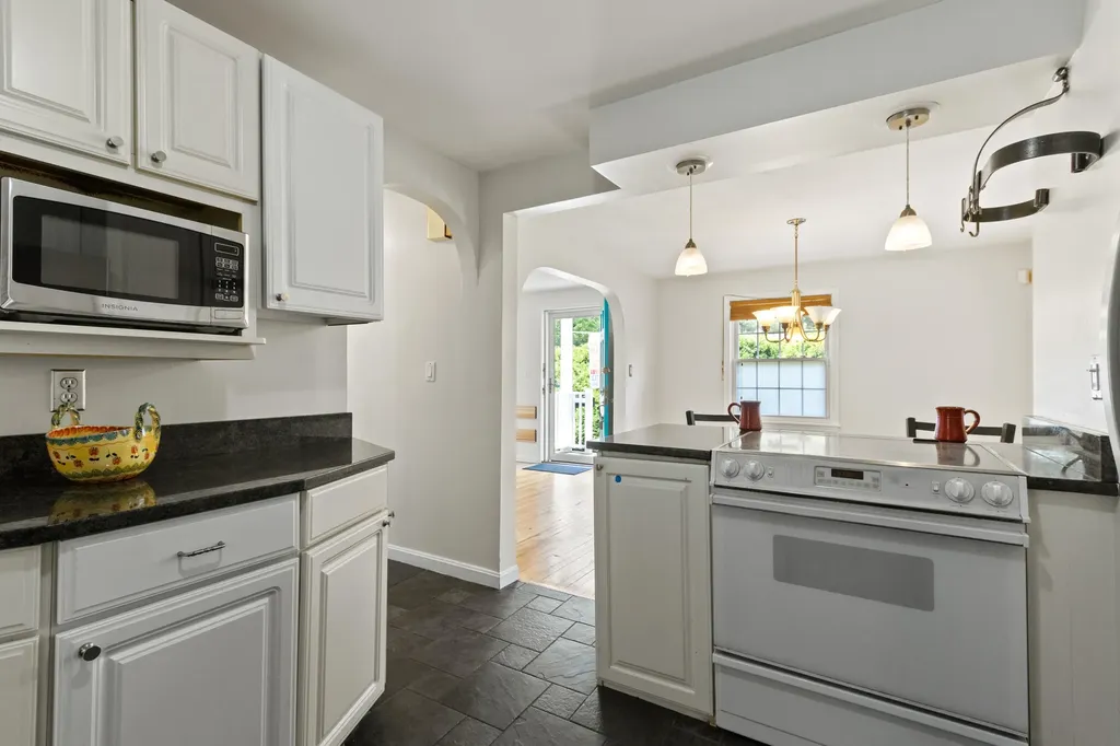 153 Auburn Street Portland ME 04103