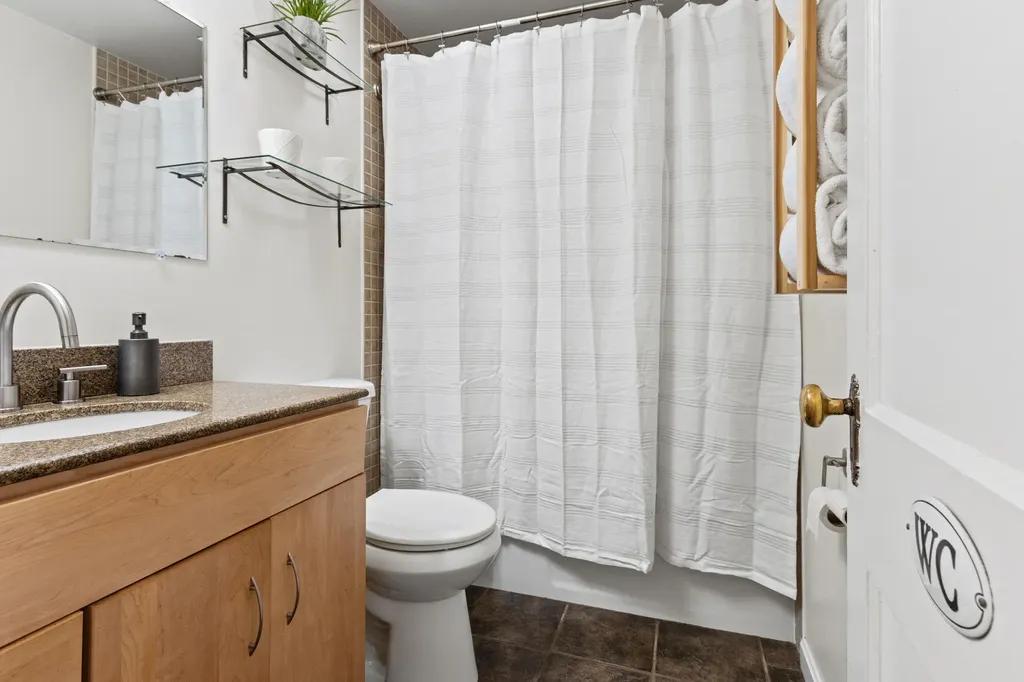 153 Auburn Street Portland ME 04103