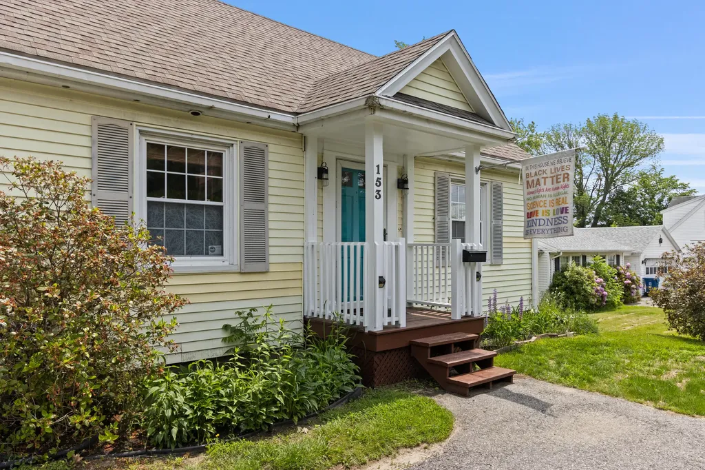 153 Auburn Street Portland ME 04103