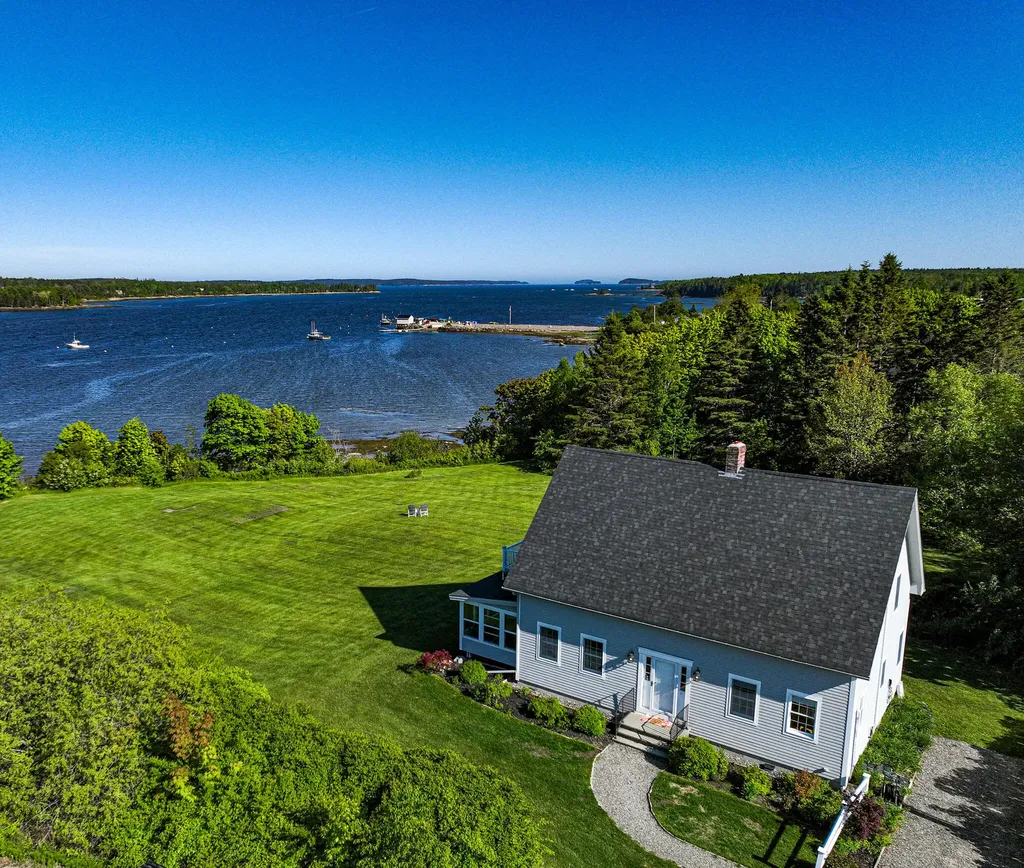 17 Water Street Milbridge ME 04658