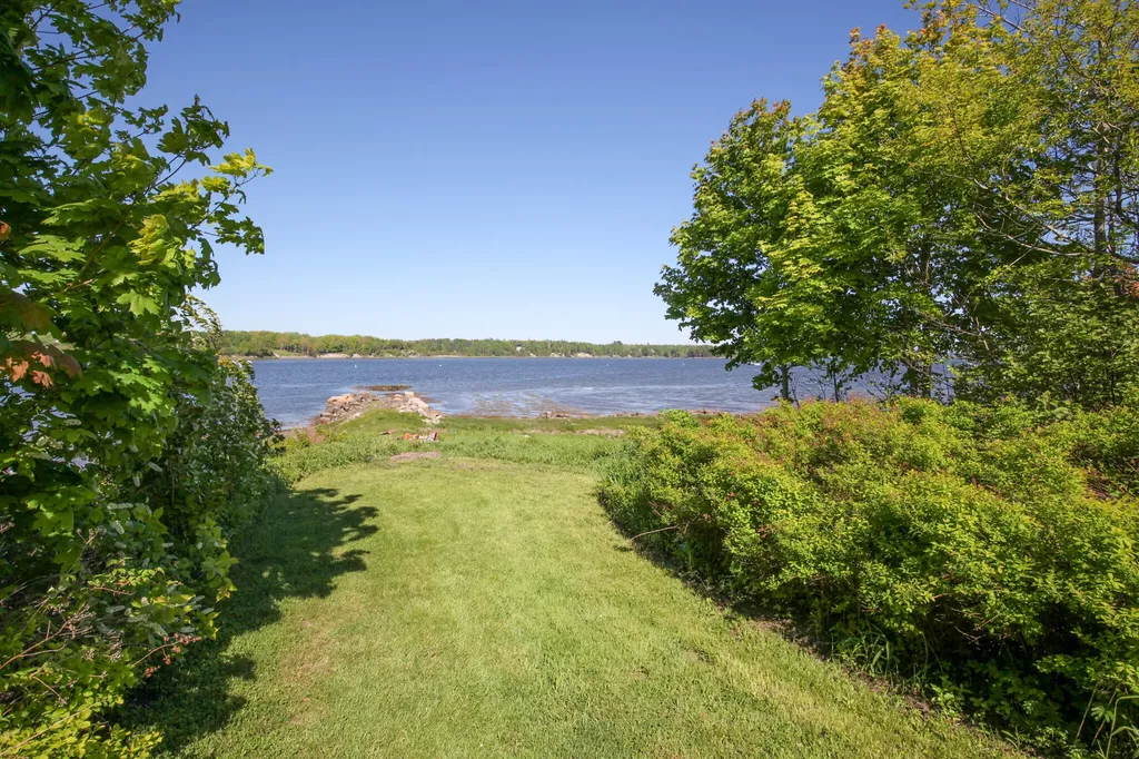 17 Water Street Milbridge ME 04658