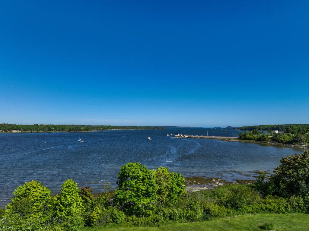 17 Water Street Milbridge ME 04658