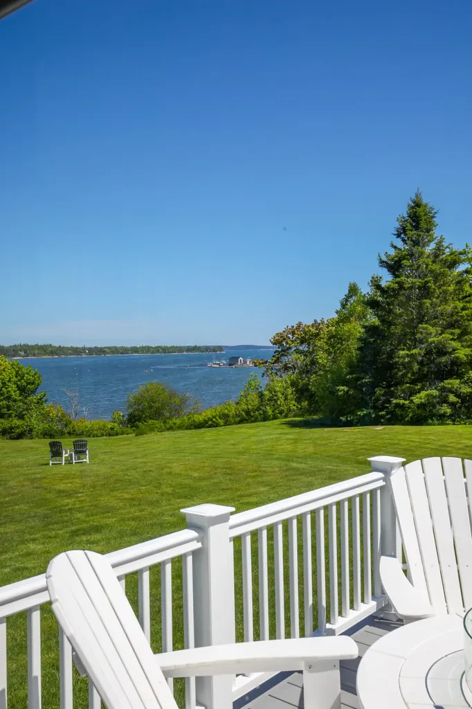 17 Water Street Milbridge ME 04658